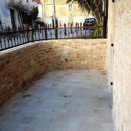 Rooms Grof Tar-Vabriga Exterior photo