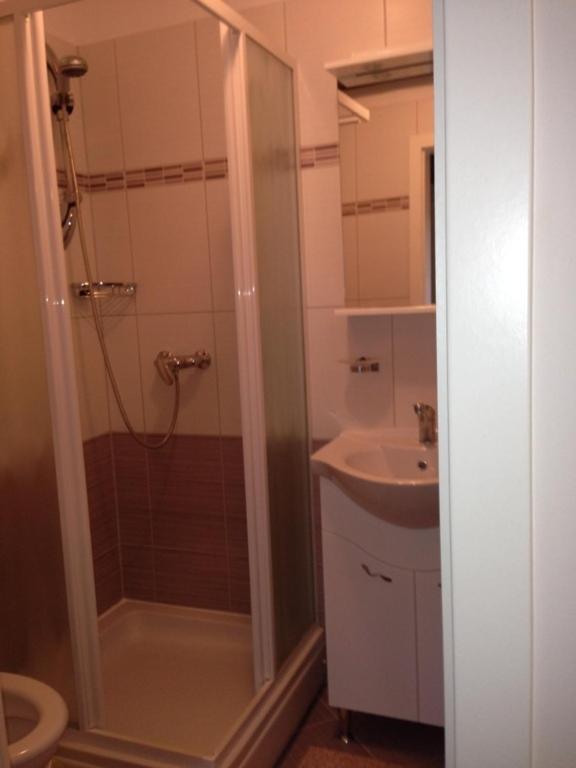 Rooms Grof Tar-Vabriga Exterior photo