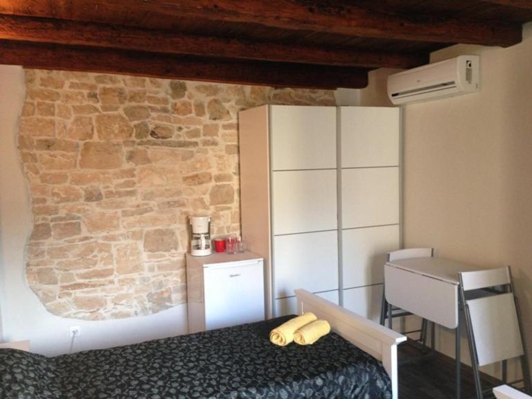 Rooms Grof Tar-Vabriga Exterior photo